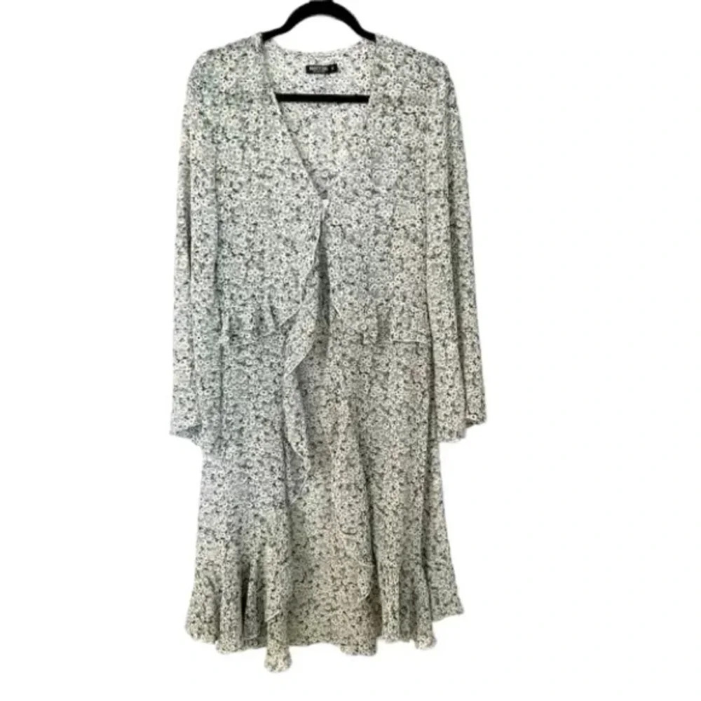 Nasty Gal Women's 3/4 Sleeve Sheer Single Button Daisy Floral Kimono Size M GUC